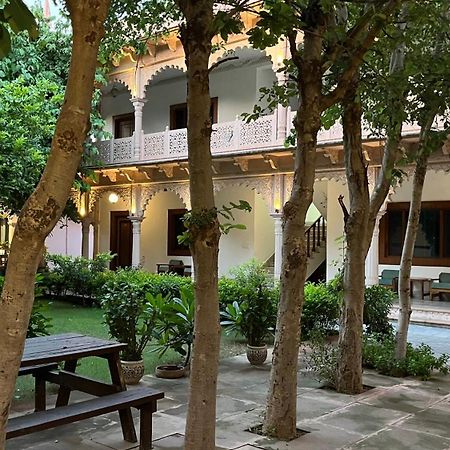 Hotel Sunbird Bharatpur Esterno foto