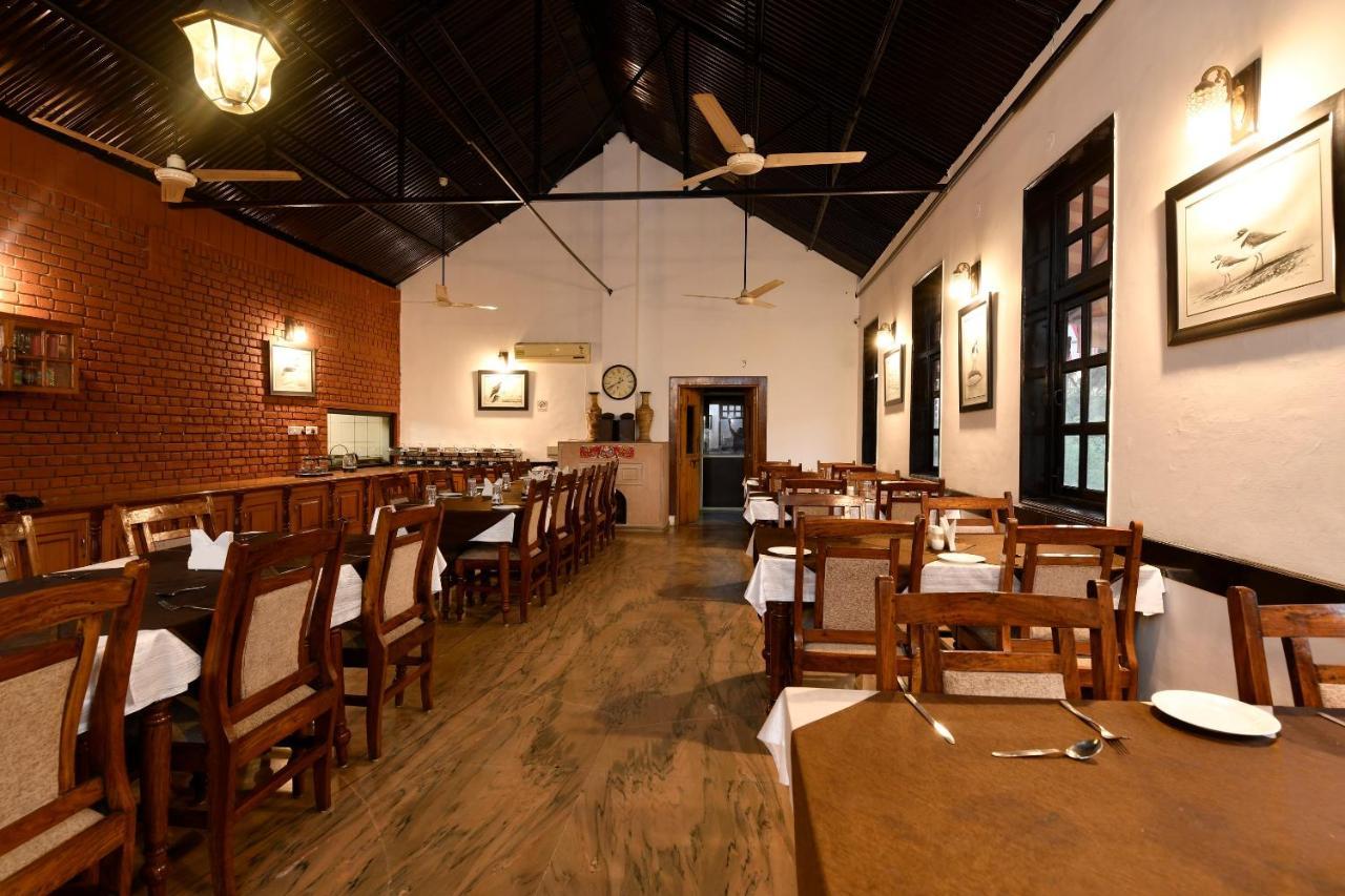 Hotel Sunbird Bharatpur Esterno foto