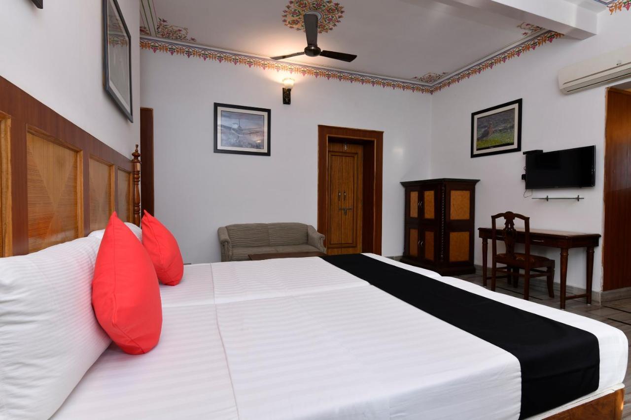 Hotel Sunbird Bharatpur Esterno foto