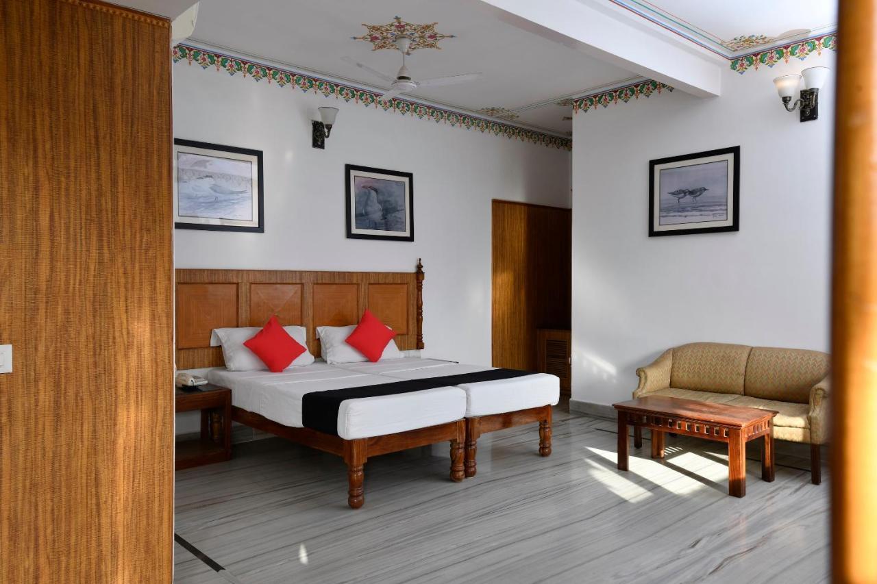 Hotel Sunbird Bharatpur Esterno foto