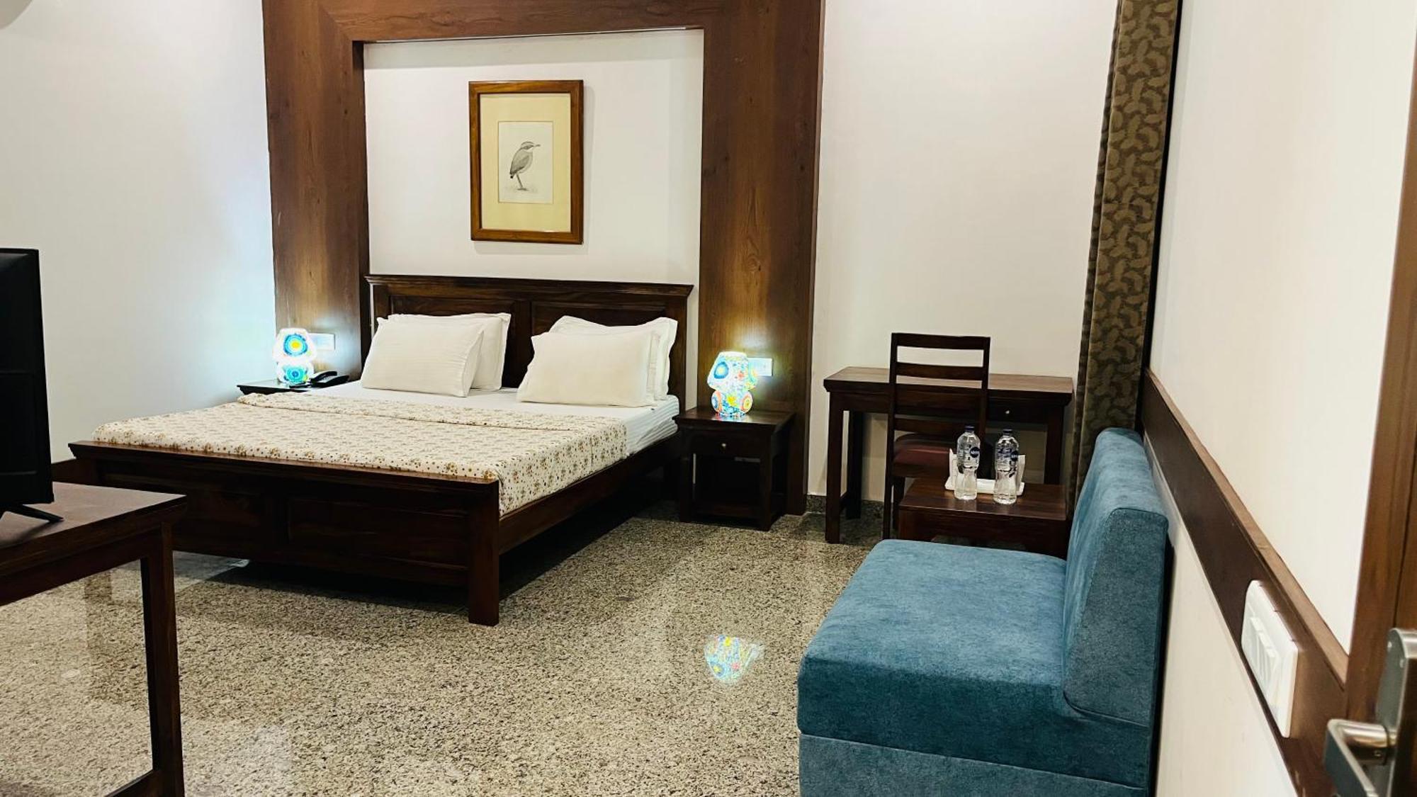 Hotel Sunbird Bharatpur Esterno foto