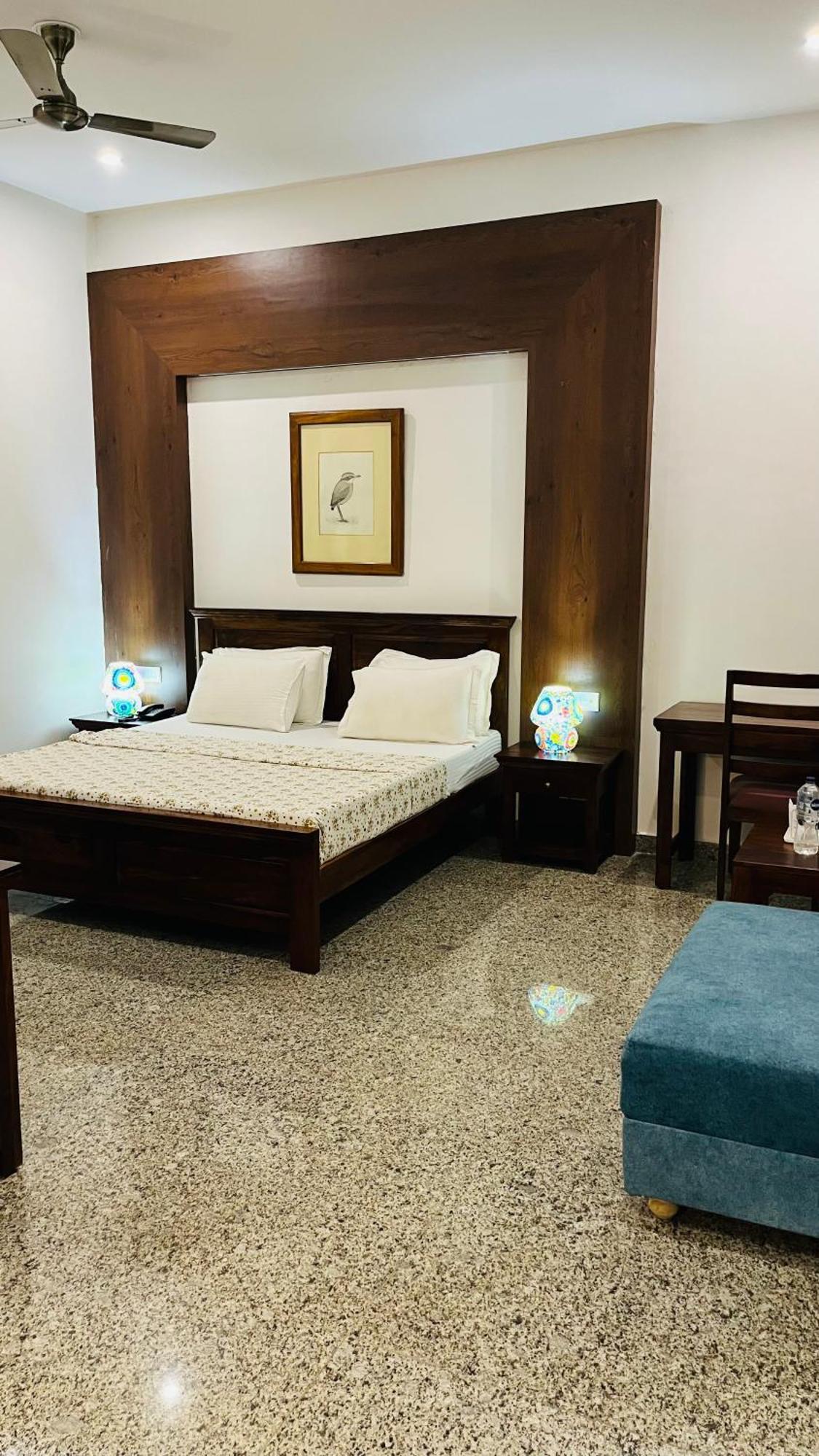 Hotel Sunbird Bharatpur Esterno foto