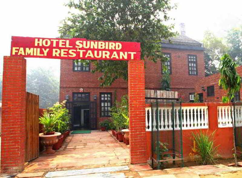 Hotel Sunbird Bharatpur Esterno foto
